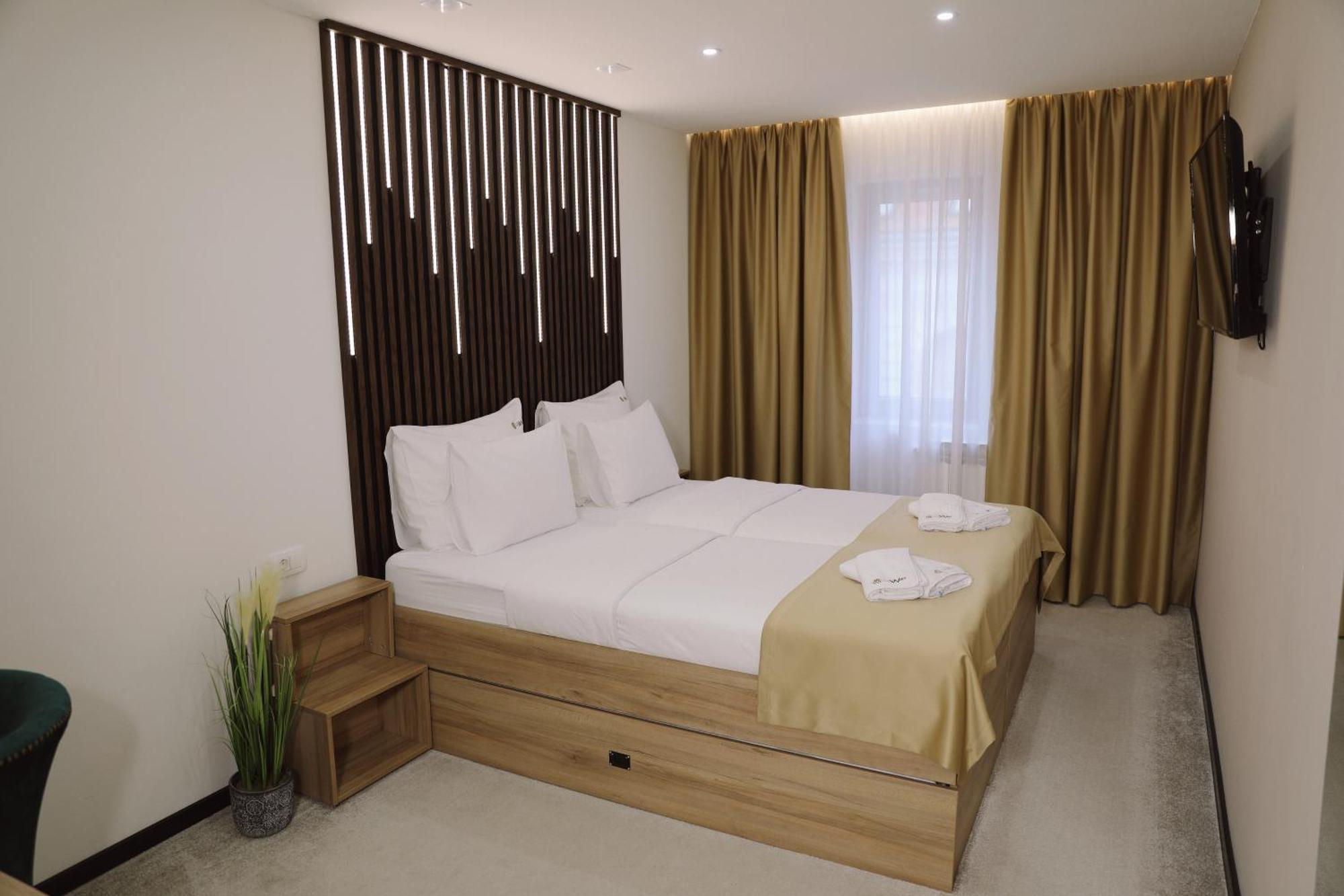 Sax-Win Hotel Pozega Bagian luar foto