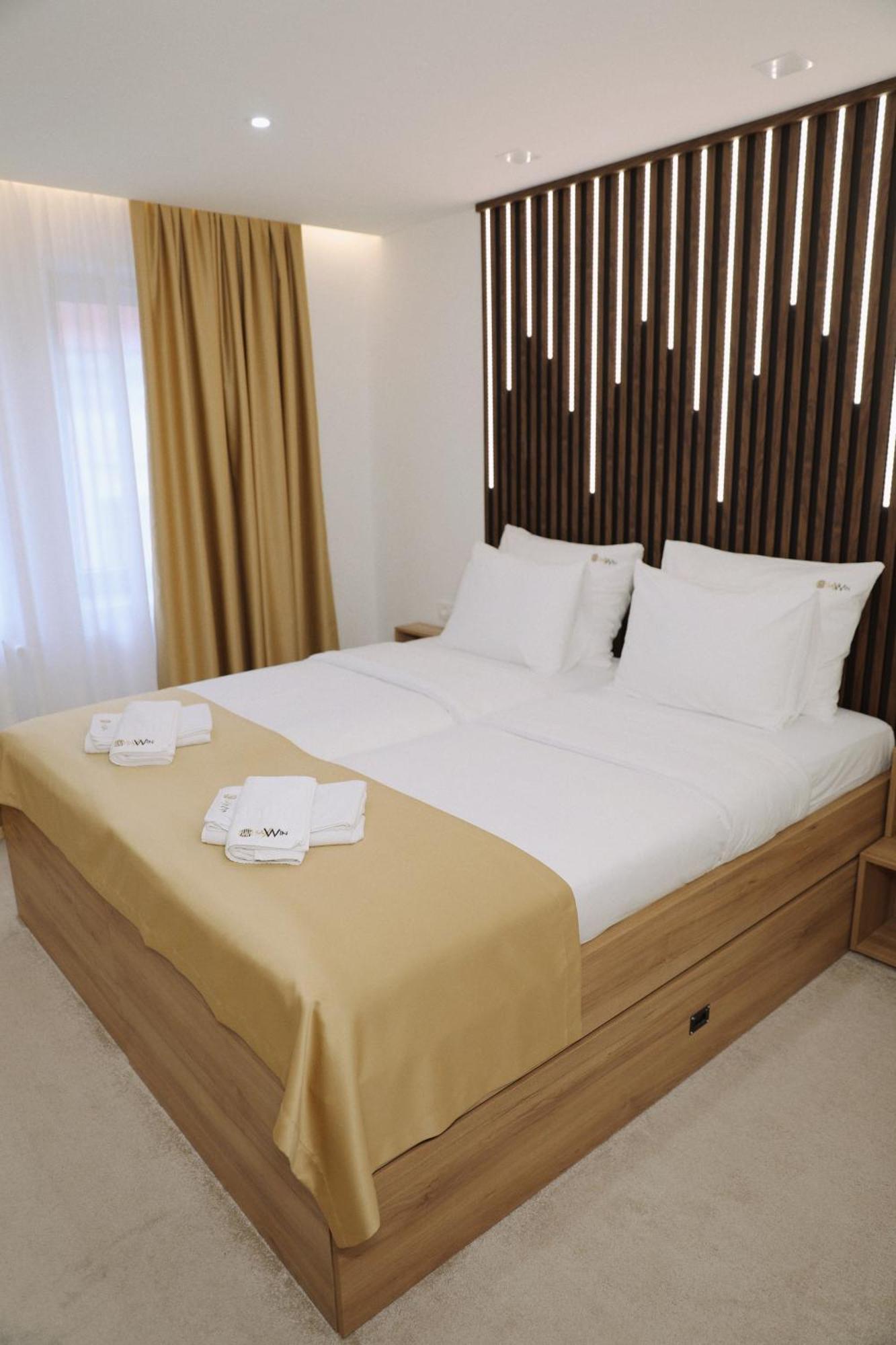 Sax-Win Hotel Pozega Bagian luar foto